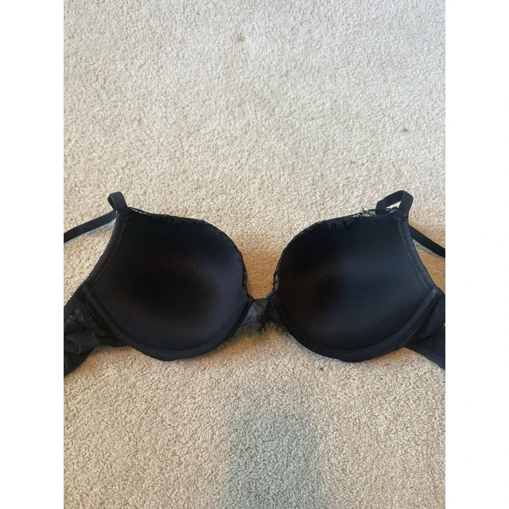 Victoria's Secret Lined Perfect Lined Bra Black With Lace‎ Detail  Size 36D